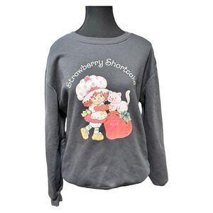 Sweatshirt – Size Medium Strawberry Shortcake Charcoal Graphic Pullover